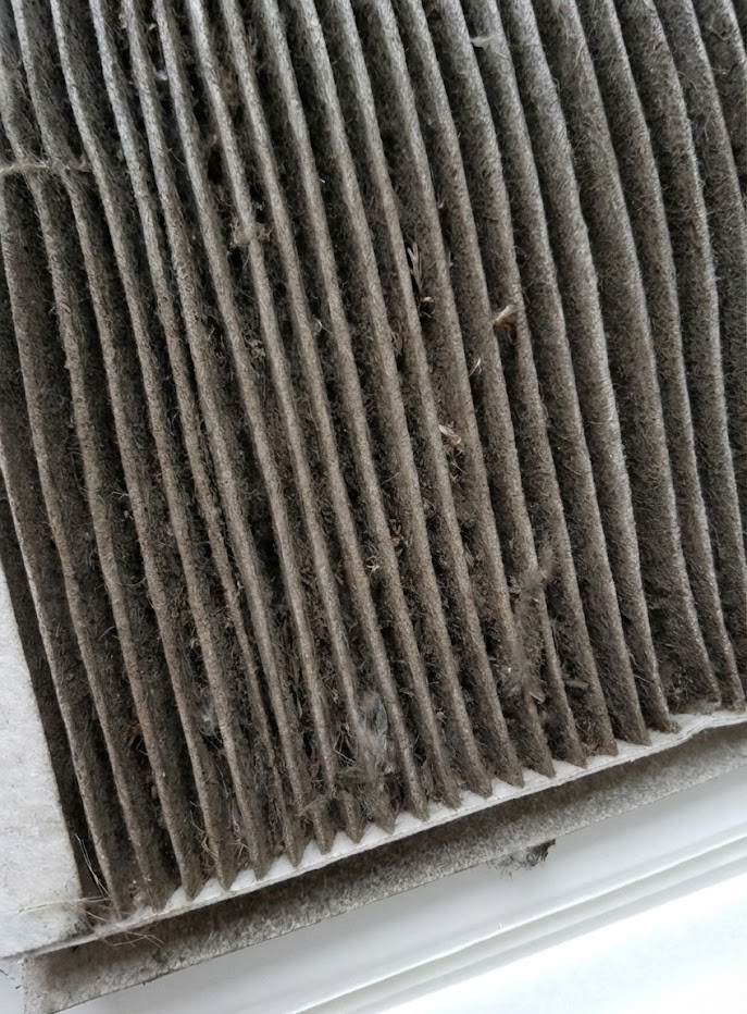 Montaż lamp w szkole